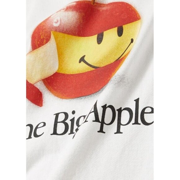 Chinatown Market Cotton Smiley Big Apple T-shirt Size: L NWOT - Picture 4 of 4